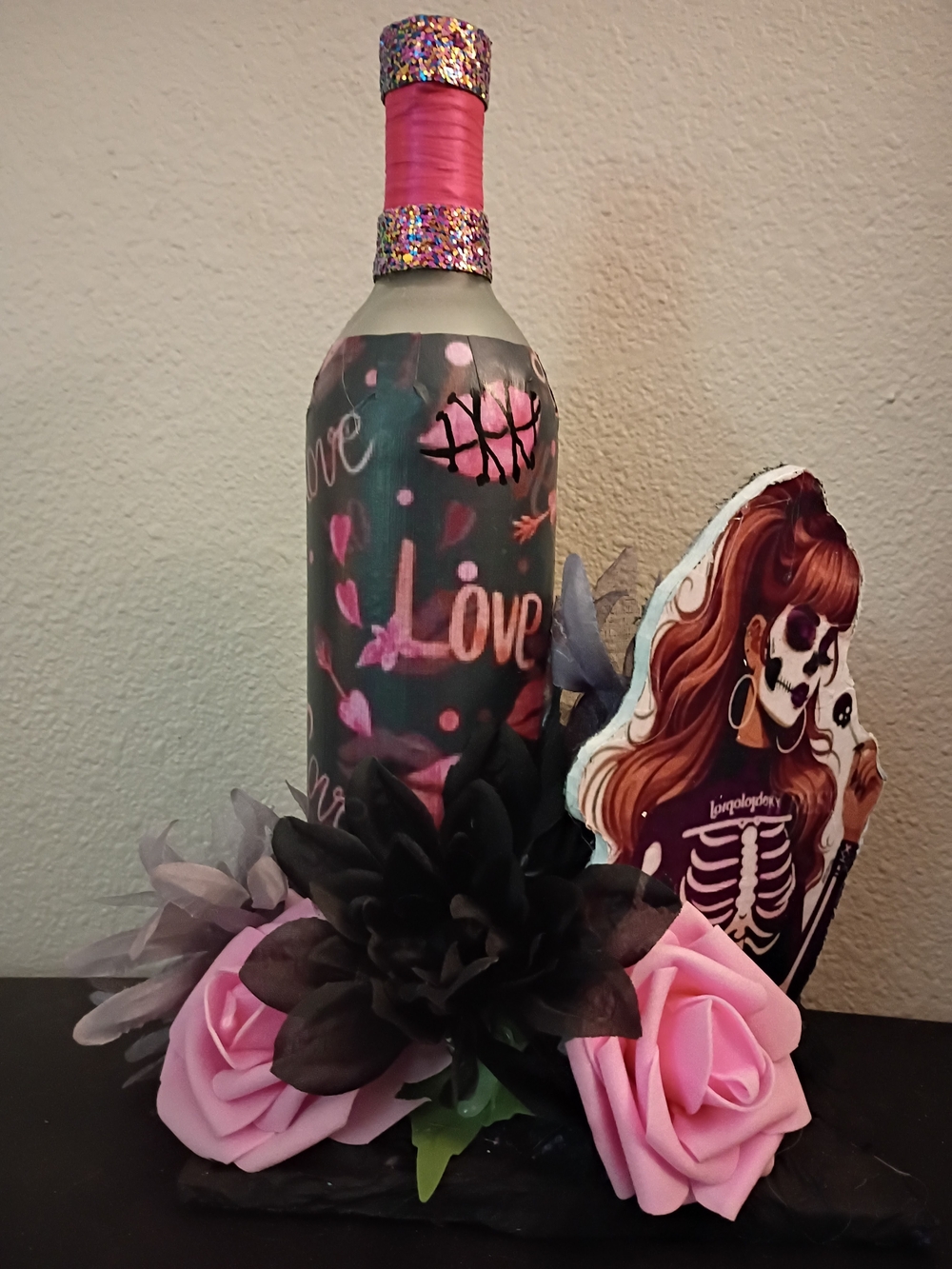 Pink & Black Decor Bottle Light - Love You To Death
